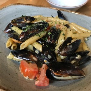 Penne con mejillones