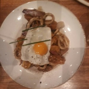 Salteado de Mariscos a la Criolla