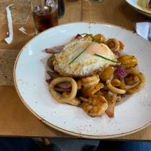 Saltado Criollo