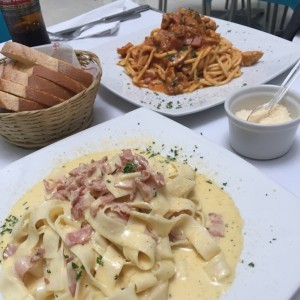 Especial San Marcos y Fetuchini a la carbonara