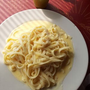 Spaguetti tres quesos.