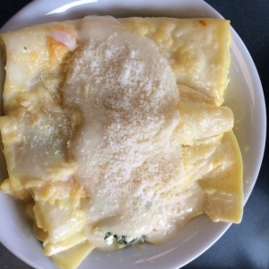 Canelones de espinaca y queso ricotta