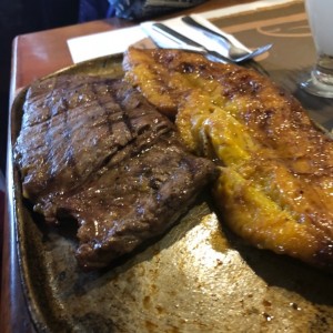 lomo bonga con platano maduro 