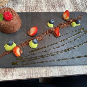 Mousse de chocolate y aguacate