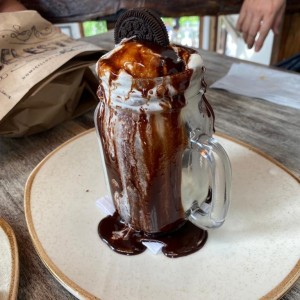 Brownie con helado