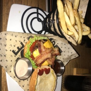 Cheese burger and bacon 