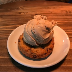 galleta con helado