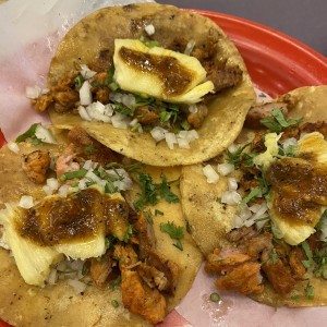 Tacos al pastor