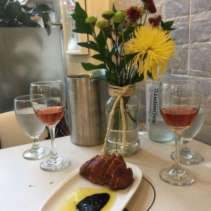 panartesanal de la casa con balsamico y aceite de oliva