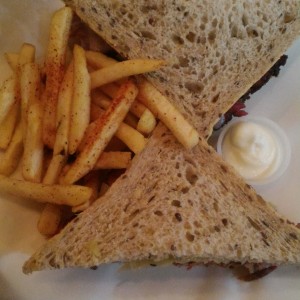 pastrami 220gr con papas