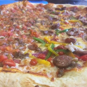 Pizza mitad Argentina mitad Mexicana 