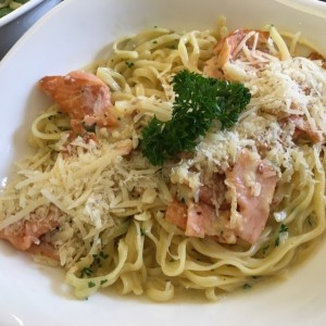carbonara de salmon