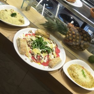 Risotto de queso azul y pollo, carpaccio, Risotto de pomodoro y camarones