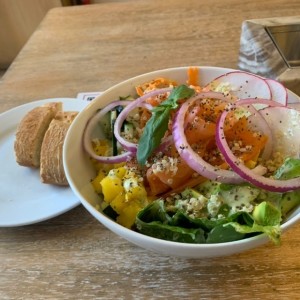 Insalata boul de Salmon