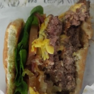hamburguesa doble con doble tocineta