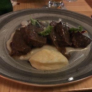 carrillos con pure de manzana