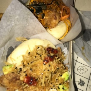bao chicharron de pescado