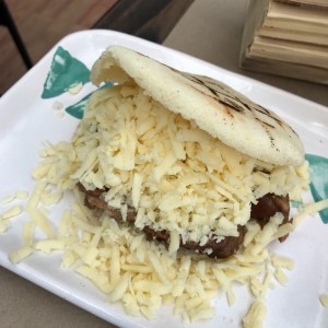 Rumbera: cerdo con queso