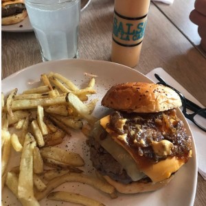La Segunda mejor Hamburguesa de Bogota