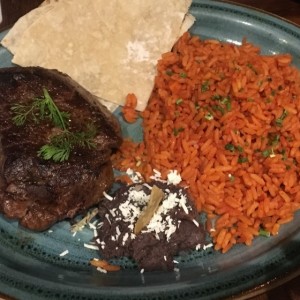 Lomo en salsa Molcajeteada