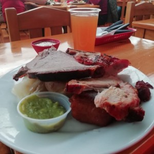 Mixto mamona lechón.