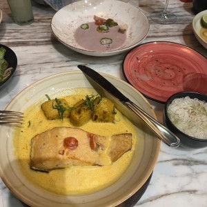 Cococho con Salmon
