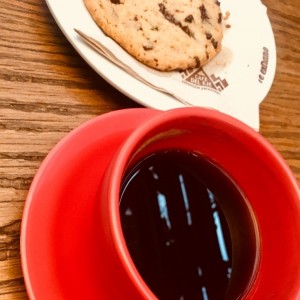 Americano con Galleta ChocoChips