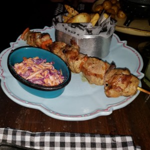 Brochetas de Bondiola