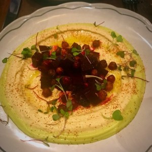 hummus con remolacha