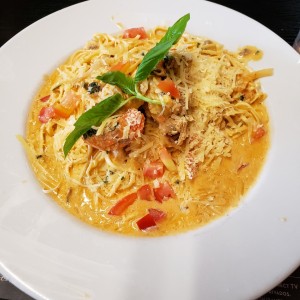 Pasta Primavera con Langosta