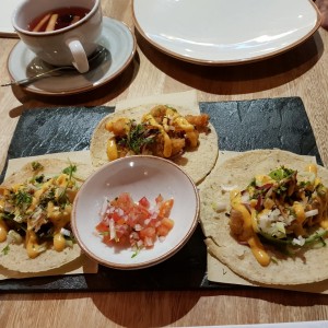 Tacos de Tocino y de Langostinos Tempura