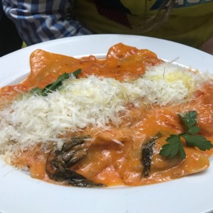 ravioli de cerdo a la vodka