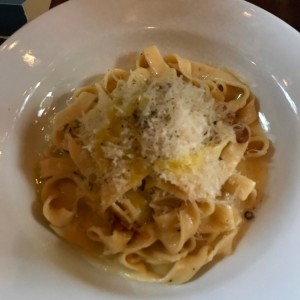 fetuccini carbonara