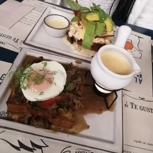 pato tocino, carne mellada, queso mozarella