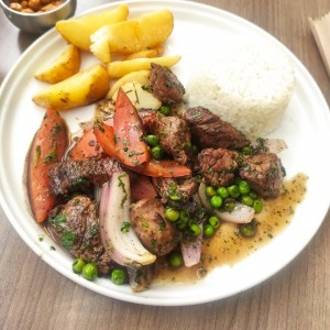 Lomo saltado