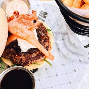 Hamburguesa Sailor Jerry