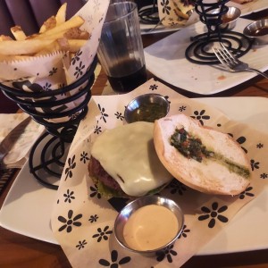 hamburguesa Argentina con papas