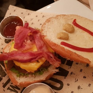Bacon cheeseburger