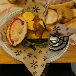 Hamburgesa con tocino