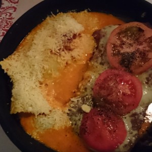 Mini Mini milanese de res con raviolis