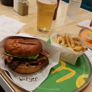 Hamburguesa dos Carnes