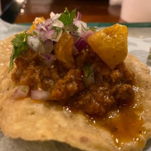 Chorizo con papa - Tostada 