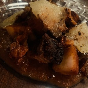 pancheta de cerdo con datiles