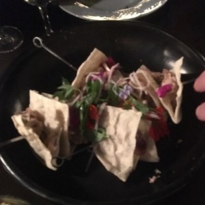 chicharron de cochinillo en pita connquedo paipa