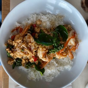 Stir Fry de Langostinos y Pollo