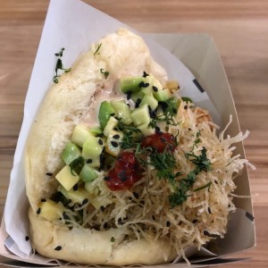 Bao de chicharron de pescado