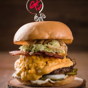 Mac N cheese burger. 