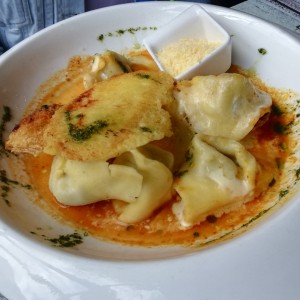 Tortellini tres quesos