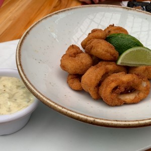 calamares y camarones apanados