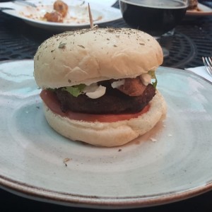 Hamburguesa costeña